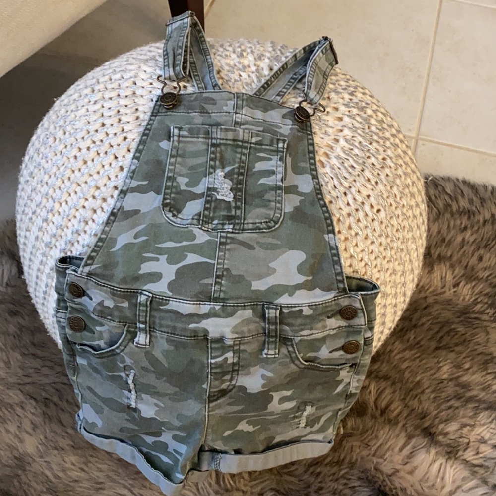 Justice Girls Camo Shortalls Overalls - Picture 4 of 4